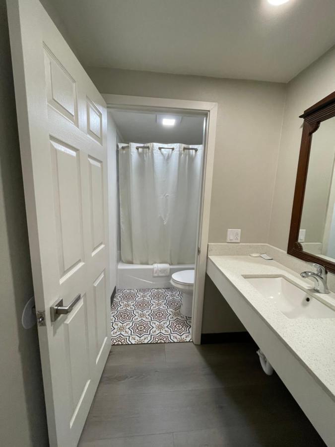 Villa Inn Anaheim *